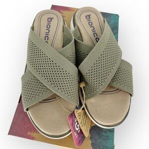BIONICA Avary Sandal Women’s Ultalight Eco-Friendly Slide NIB size 8 in Olive